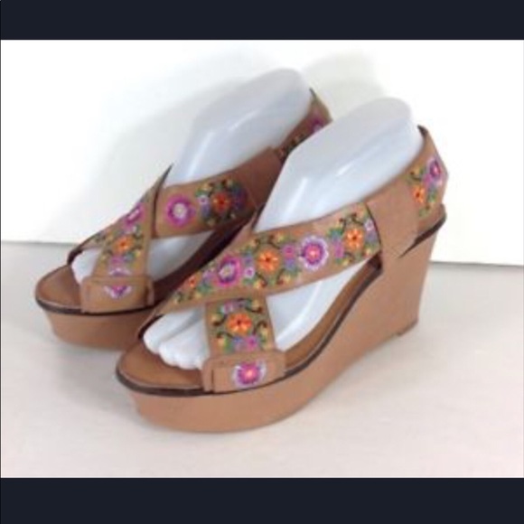Lucky Brand Shoes - Lucky Brand Floral Embroidered Wedges